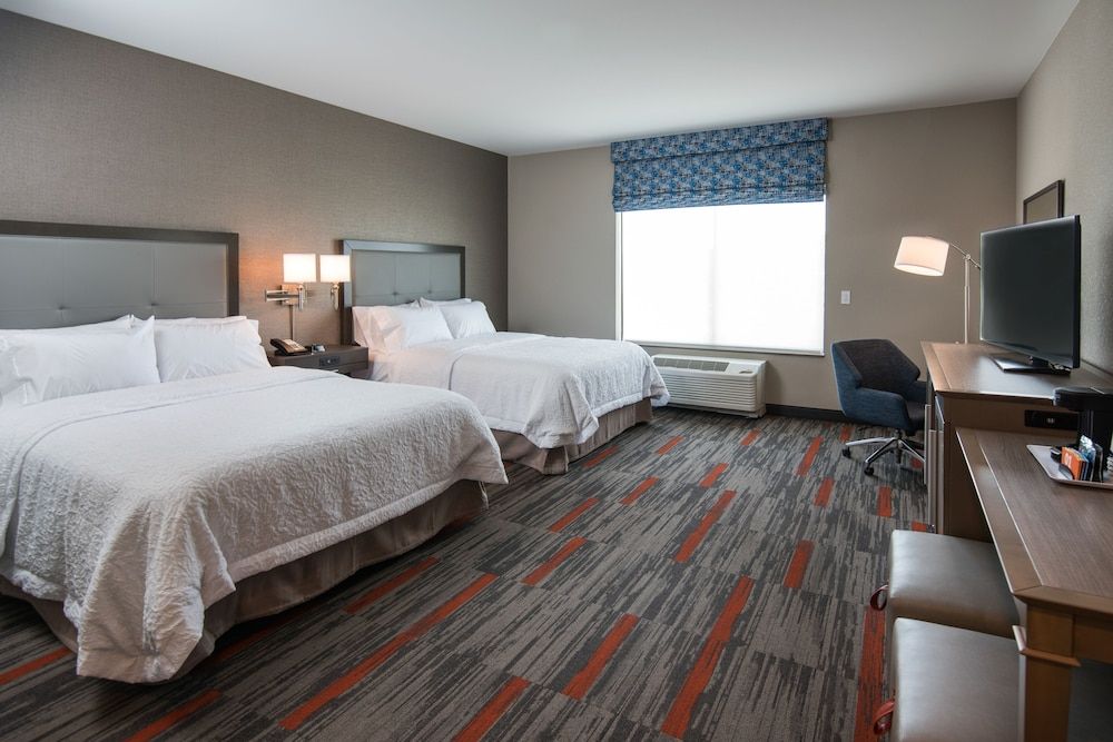 Room, 2 Queen Beds, Mobility Accessible, Hearing Accessible, Bathtub