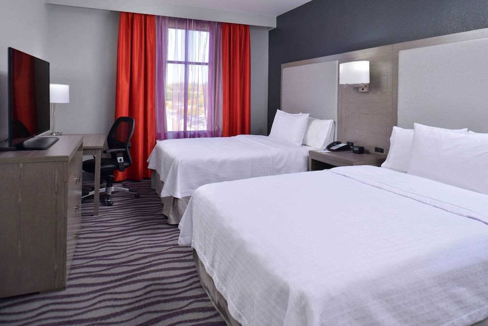 Suite, 2 Queen Beds, Accessible, Non Smoking (Hearing)