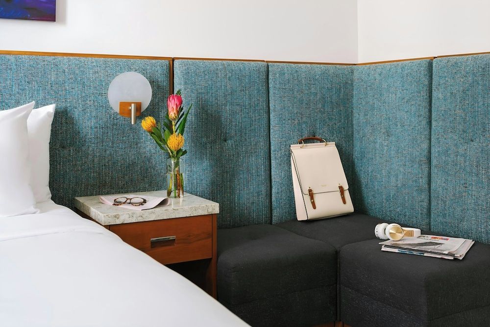 Room, 1 King Bed, Balcony