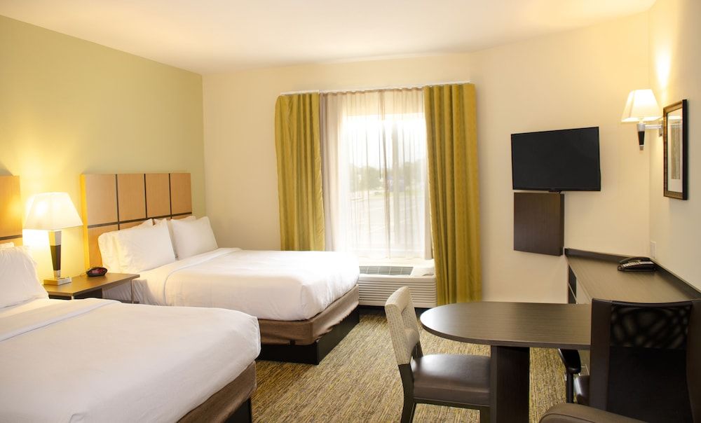Studio Suite, 2 Queen Beds, Accessible (Communications)
