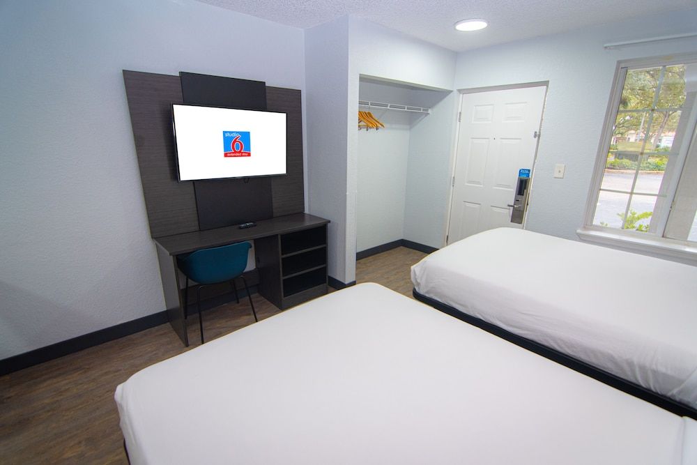 Standard Room, 2 Double Beds, Accessible, Non Smoking