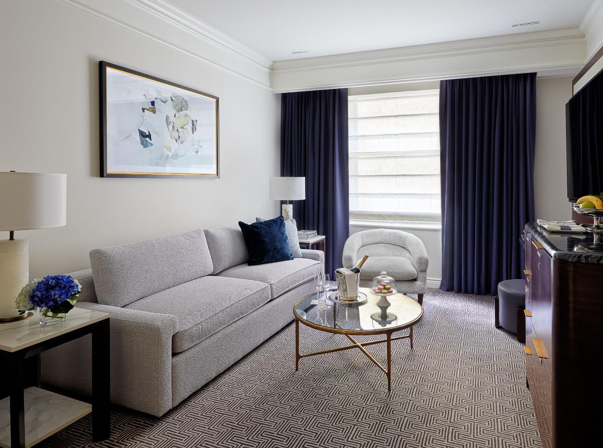 Jr. Executive Suite