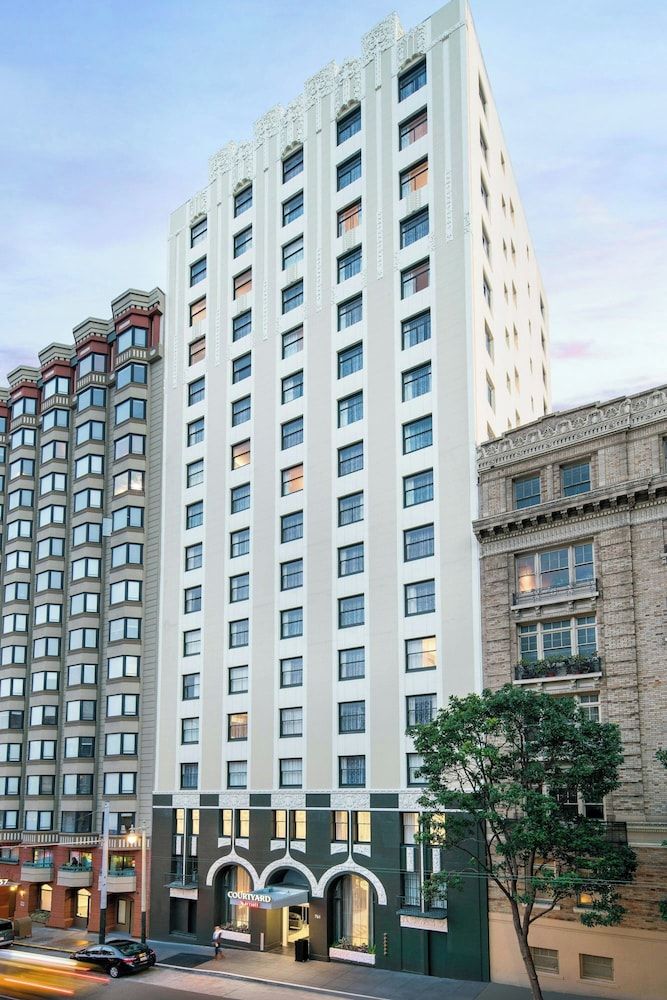 undefined Courtyard by Marriott San Francisco Union Square 3