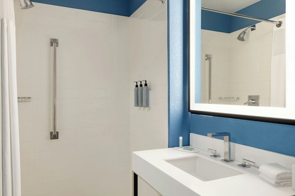 undefined Courtyard by Marriott San Francisco Union Square 7