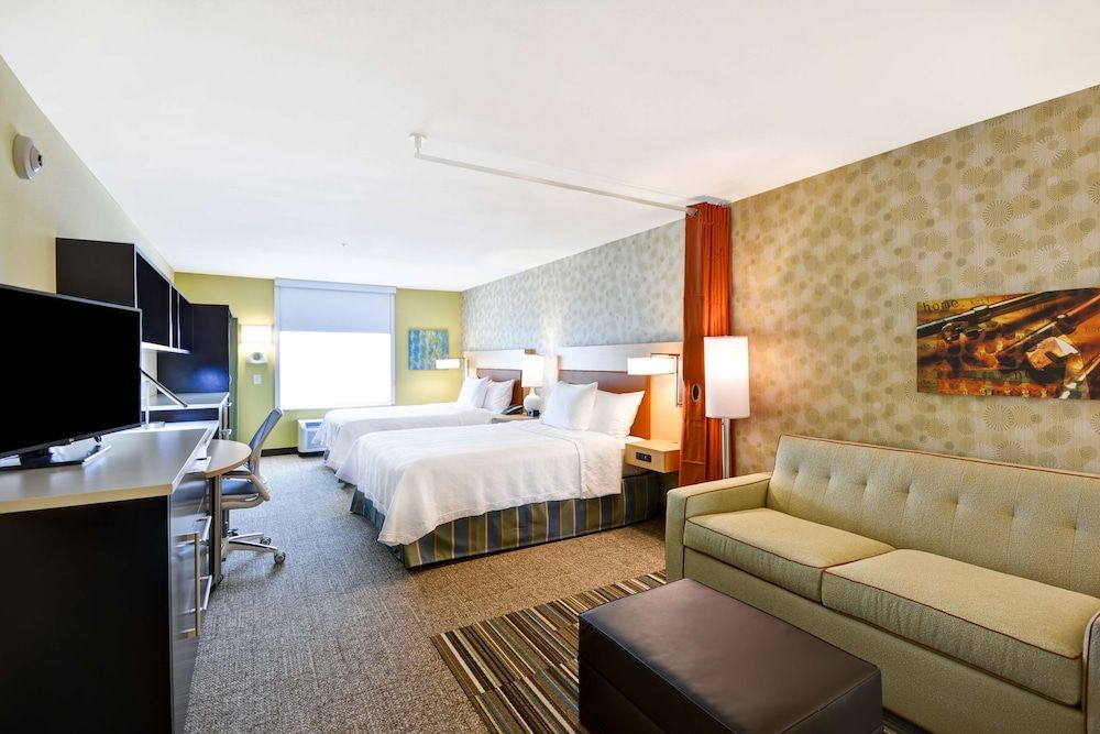 Studio, 2 Queen Beds, Accessible (Hearing)