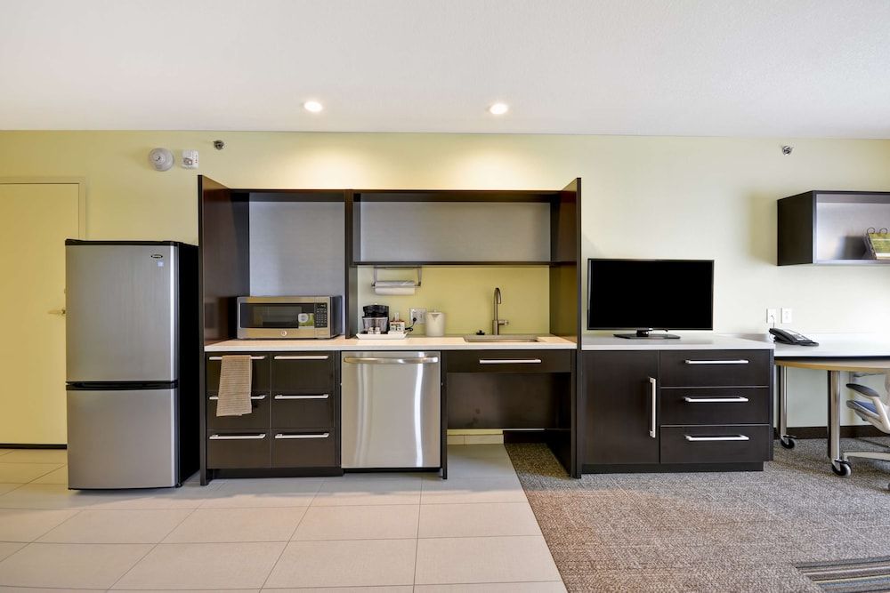 Studio Suite, 1 King Bed, Non Smoking