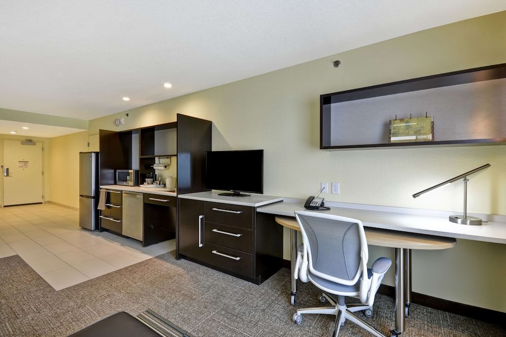 Studio, 1 King Bed, Accessible (Hearing)