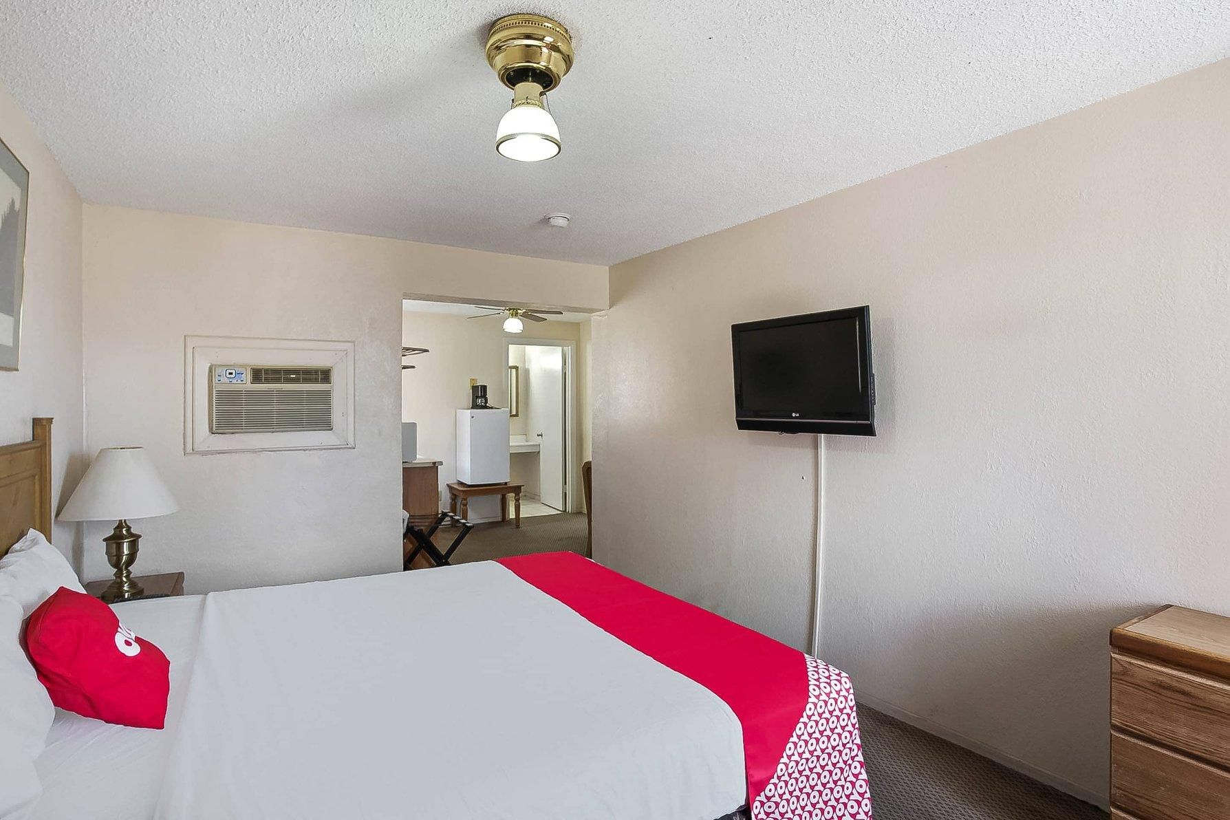 Premium King Bed Smoking