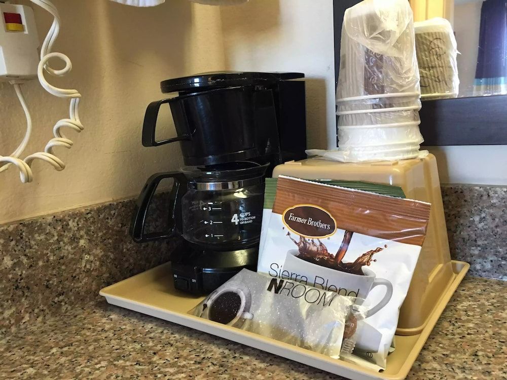 Days Inn by Wyndham Hobbs Studio Suite, 2 Queen Beds, Non Smoking 4