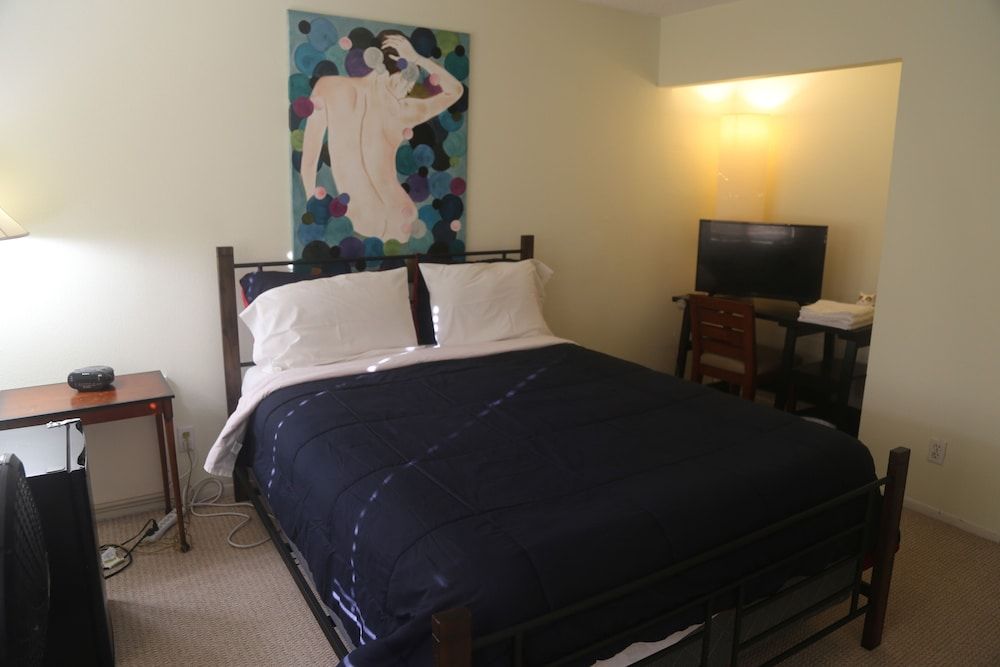 Comfort Suite, 2 Bedrooms, Private Bathroom, Hill View
