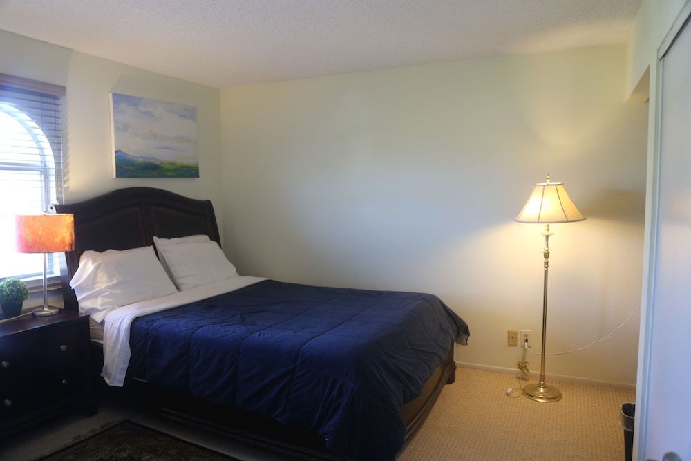 Comfort Room, 1 Bedroom, Private Bathroom, Hill View
