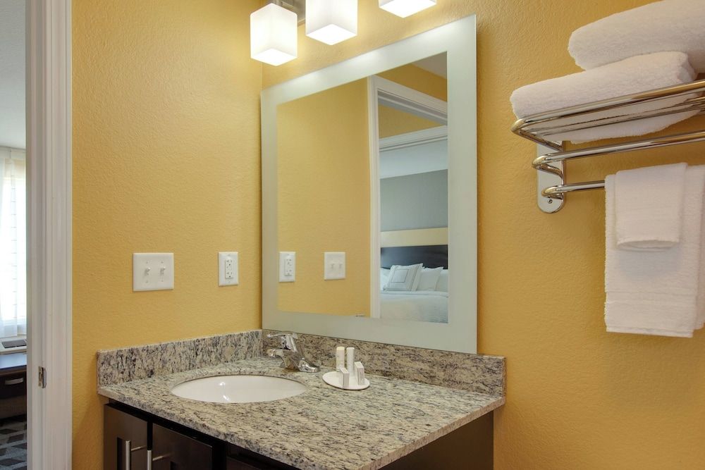 Studio Suite, 1 Queen Bed with Sofa bed