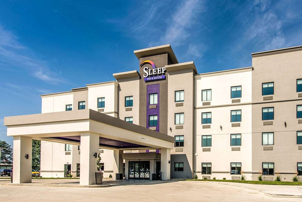 Sleep Inn & Suites