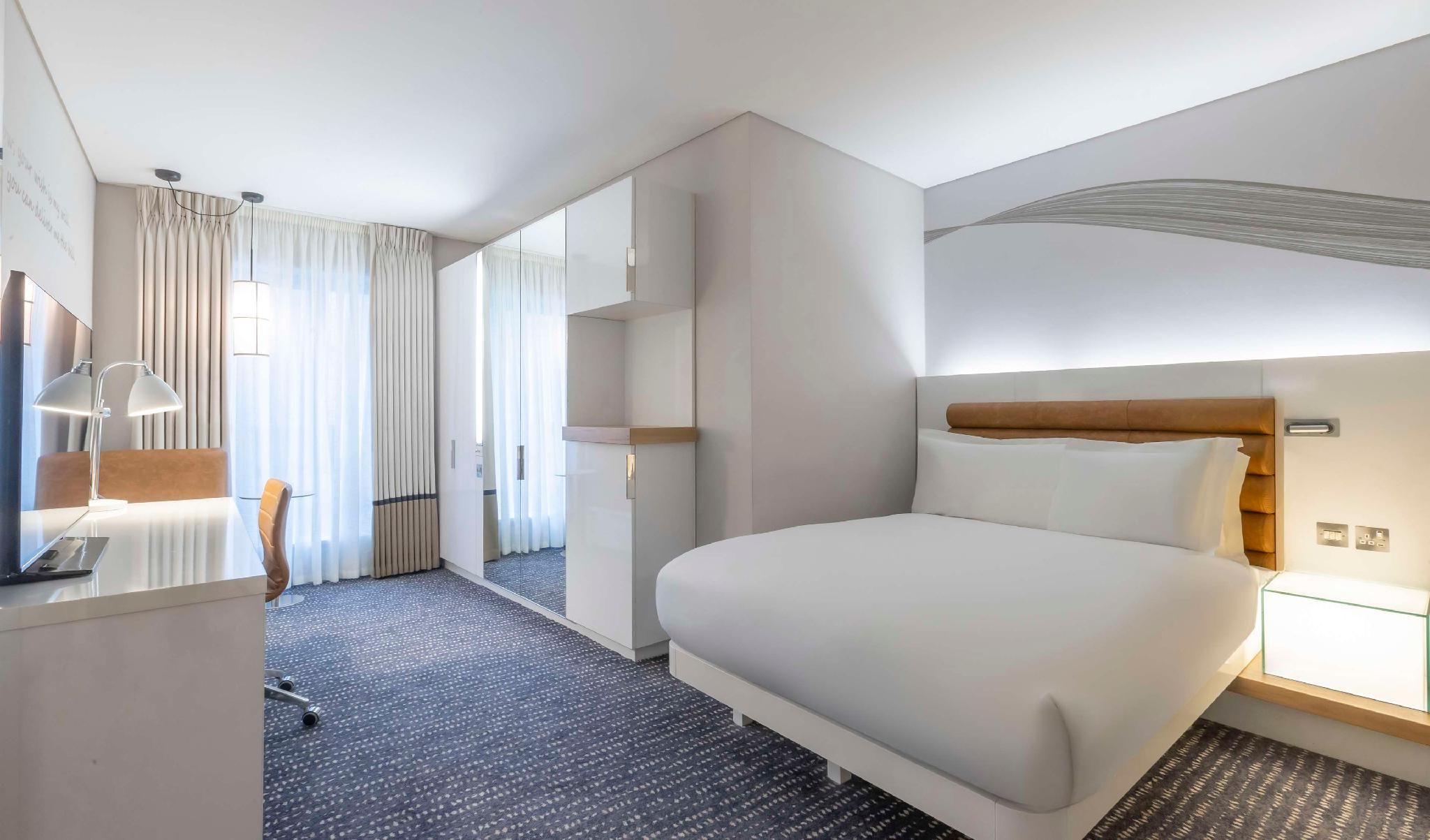 Single Guest Room