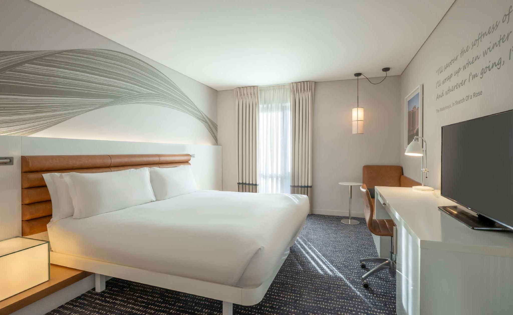 King Superior Room