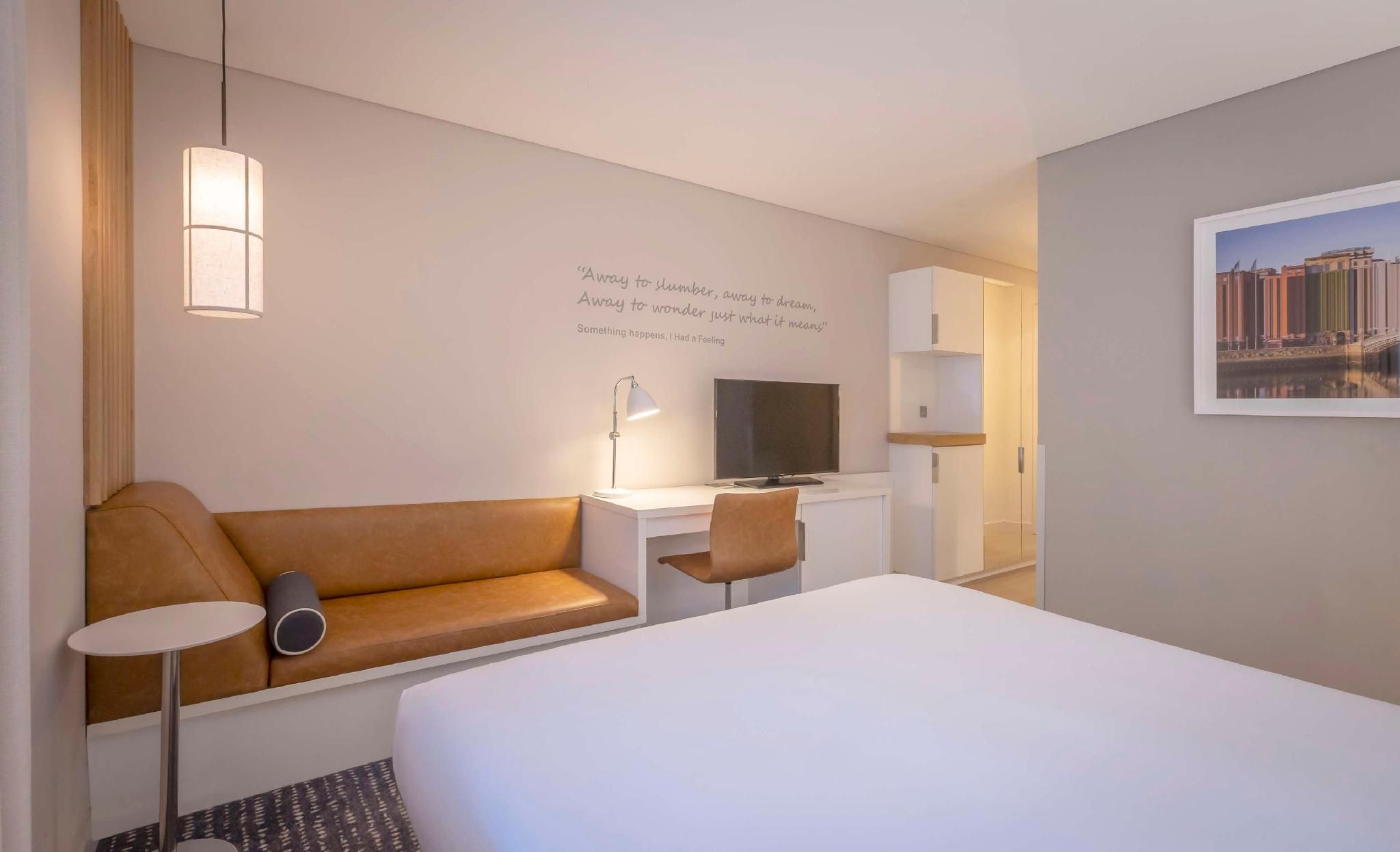 King Accessible Room