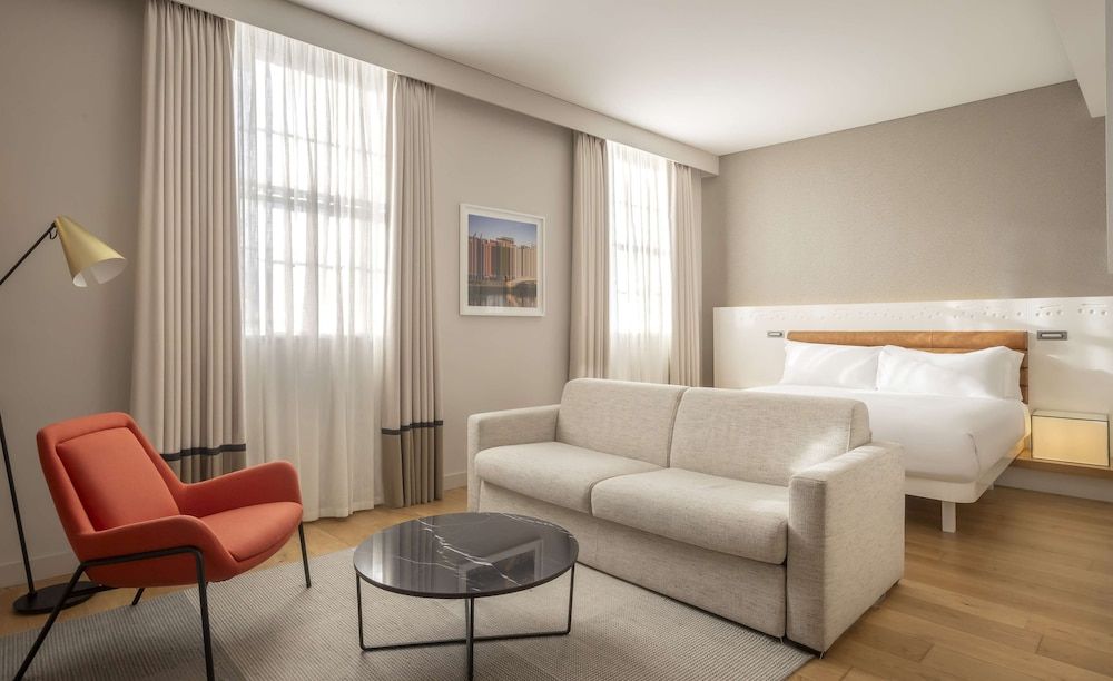 undefined The Morrison Dublin, Curio Collection by Hilton 5