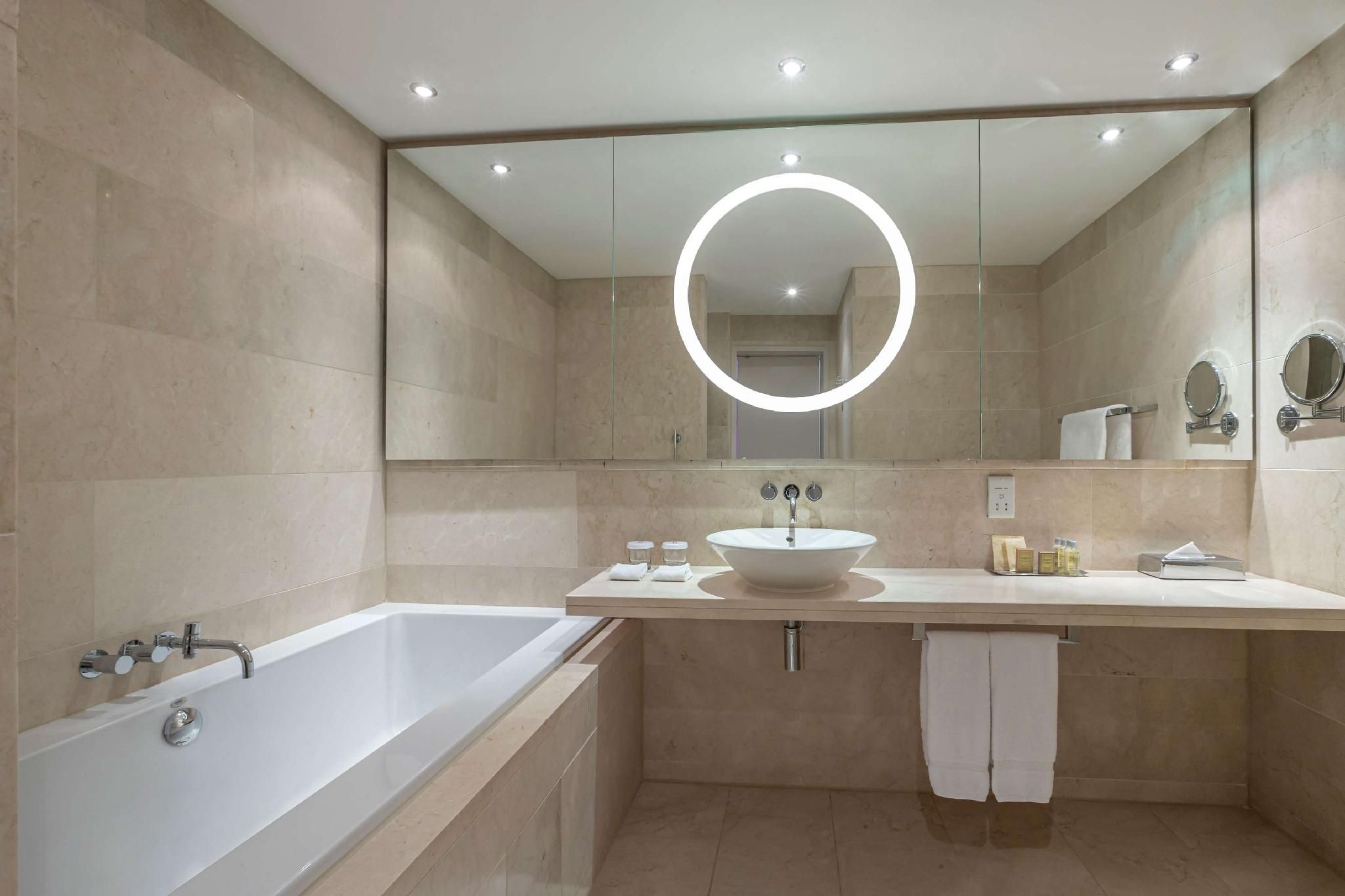 undefined The Morrison Dublin, Curio Collection by Hilton 5