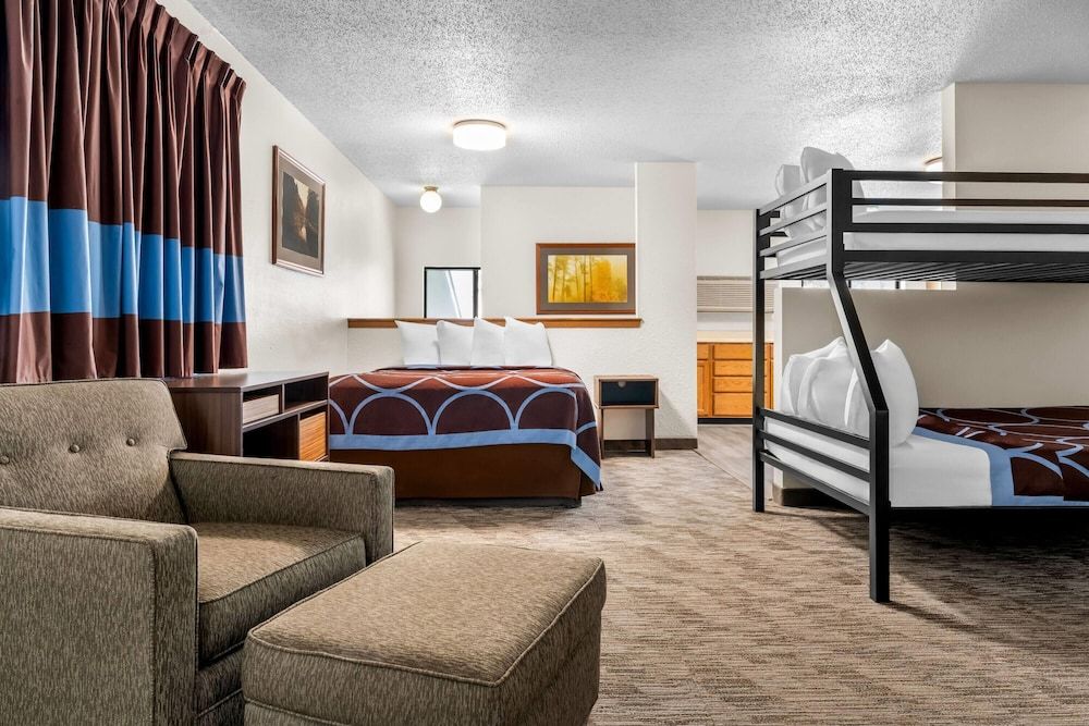Suite, Multiple Beds, Non Smoking, Kitchen