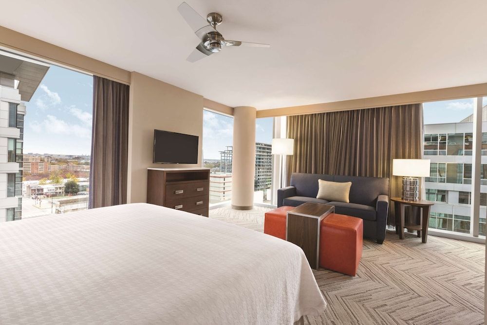 undefined Homewood Suites by Hilton Washington DC Capitol-Navy Yard 2