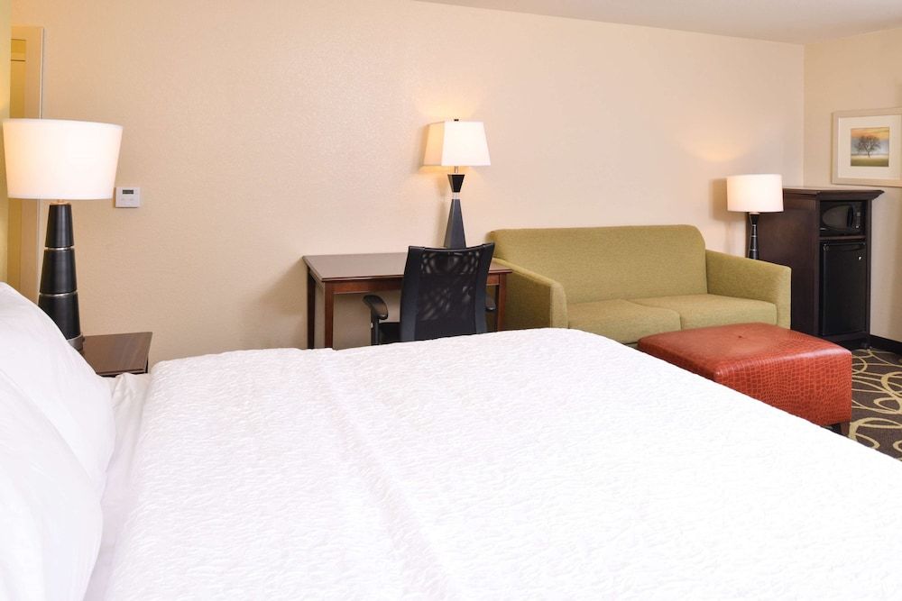 undefined Hampton Inn Omaha Midtown-Aksarben Area 4