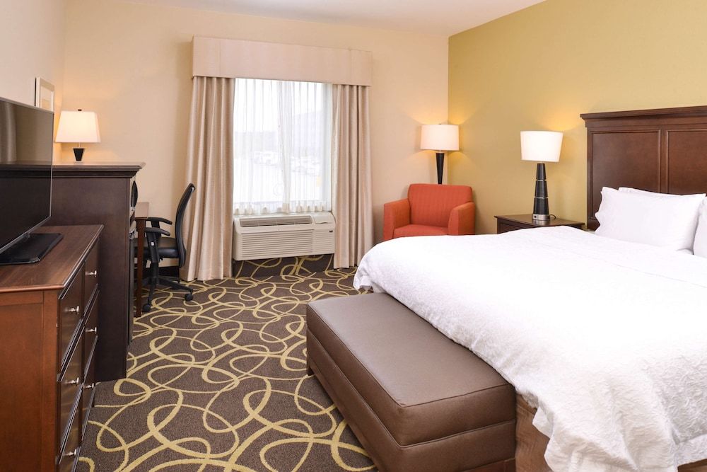 undefined Hampton Inn Omaha Midtown-Aksarben Area 7
