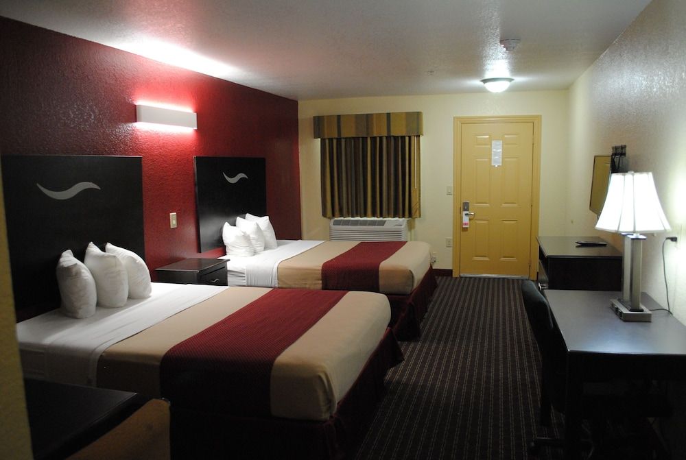 Standard Room, 2 Queen Beds, Smoking