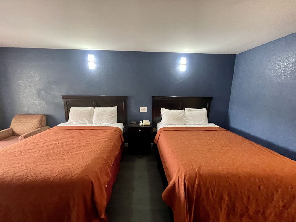 Room, 2 Queen Beds, Smoking