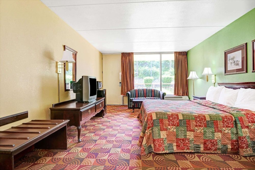 Room, 1 Queen Bed, Non Smoking