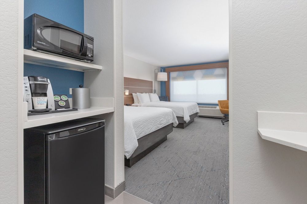 Standard Room, 2 Queen Beds, Accessible (Communications)