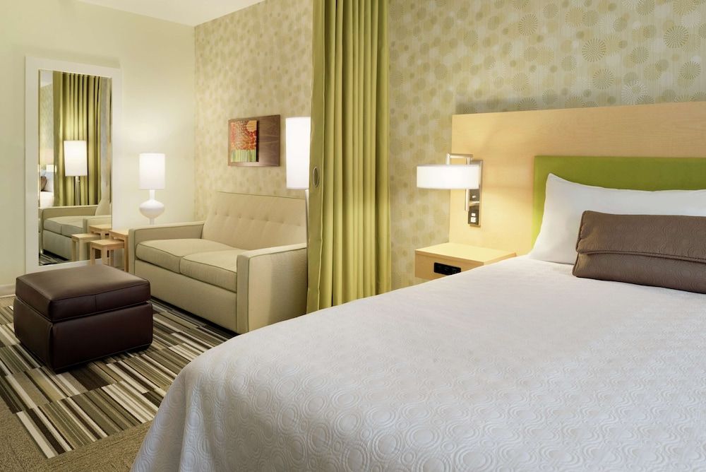 Studio Suite, 1 King Bed, Non Smoking