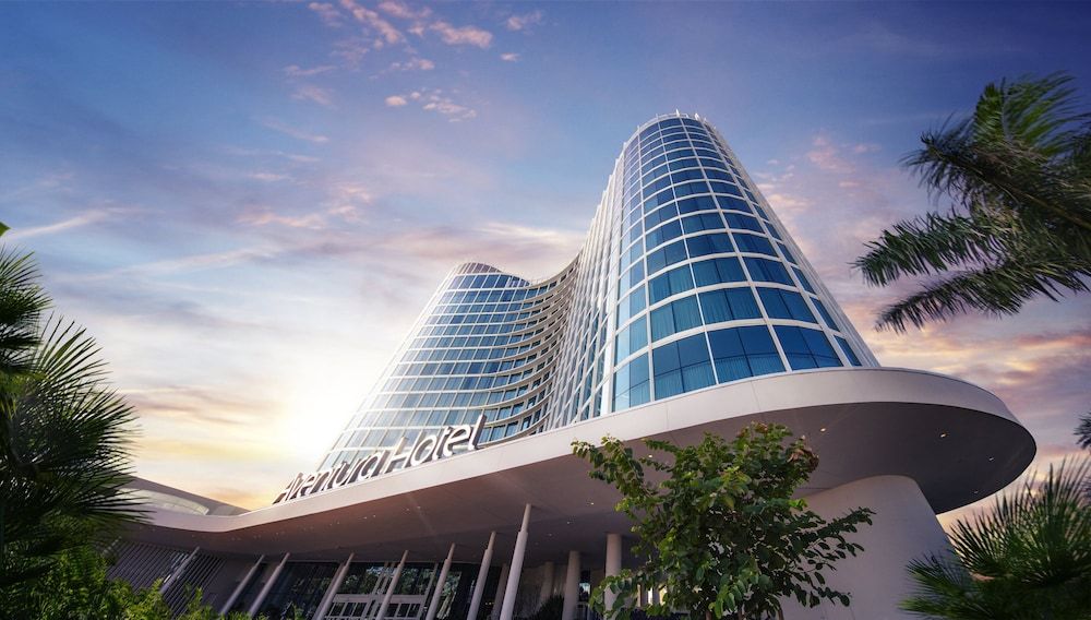 undefined Universal's Aventura Hotel 4