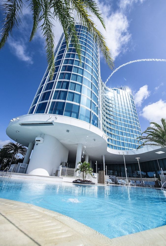 undefined Universal's Aventura Hotel 6