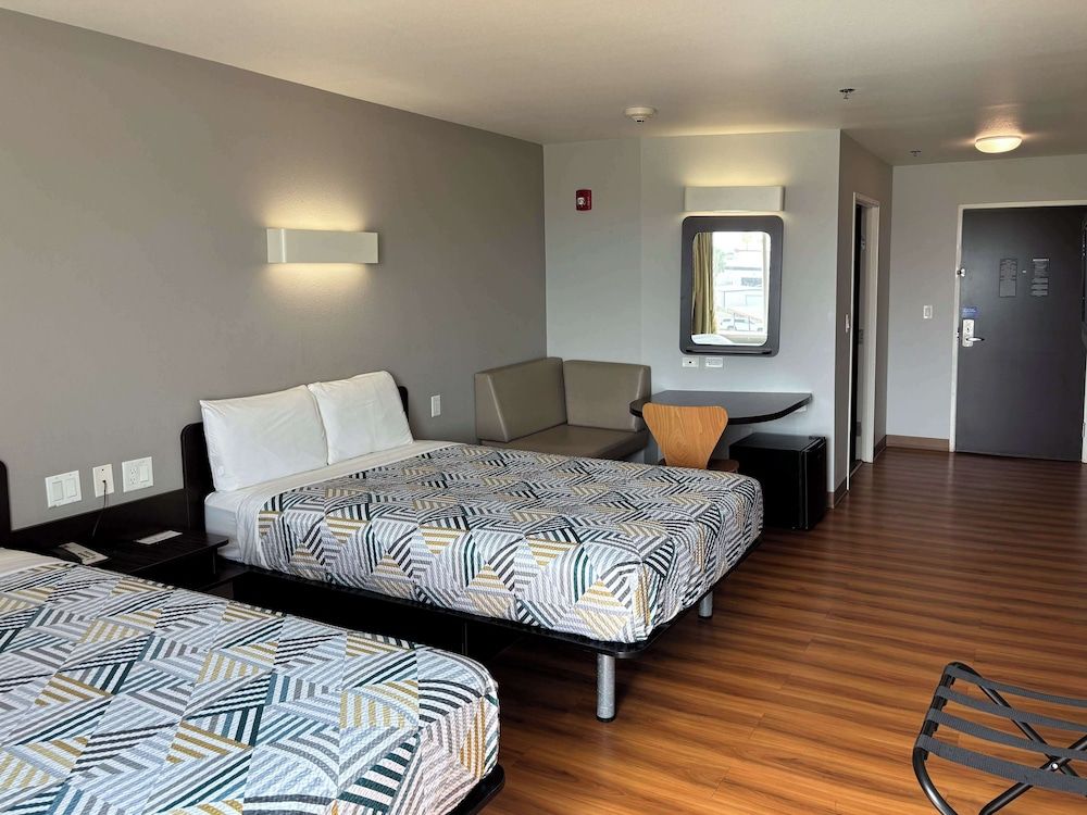 Motel 6 Weslaco, TX Standard Room, 2 Double Beds, Non Smoking 2