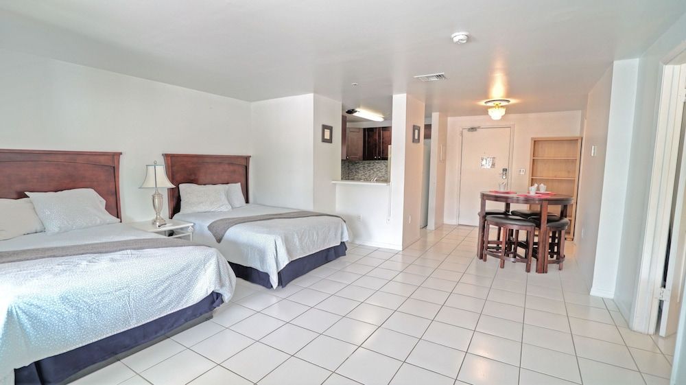 undefined Private Apartments at the Casablanca 3