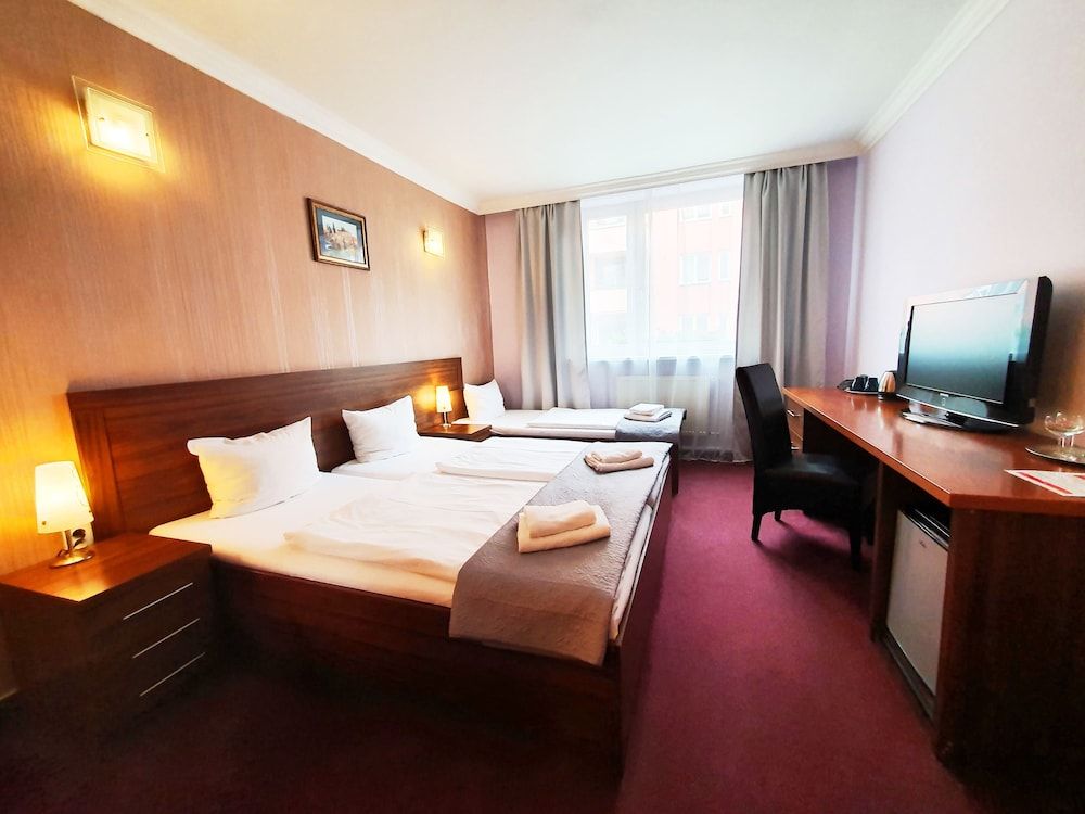 undefined Hotel Relax Inn 2