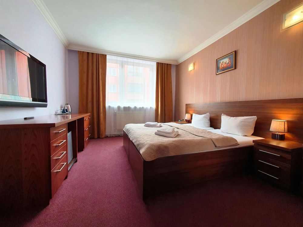 undefined Hotel Relax Inn 8