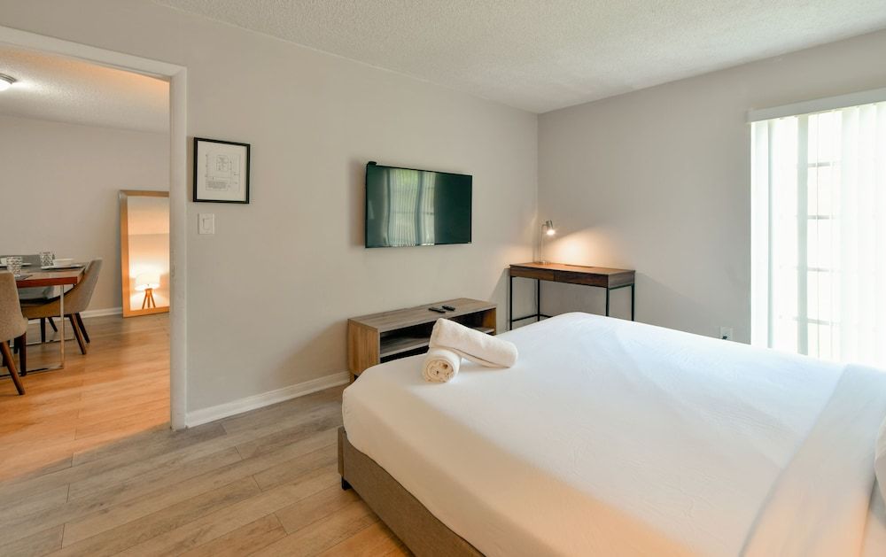 Artrageous on the river By RocketStay Apartment One Bedroom 2