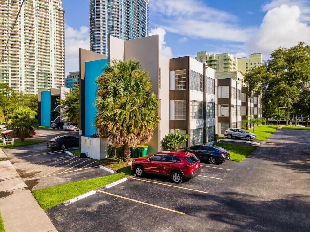 undefined Artrageous on the river By RocketStay 9