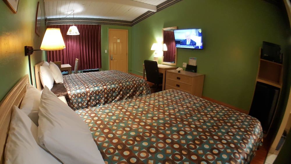 Standard Room, 2 Queen Beds