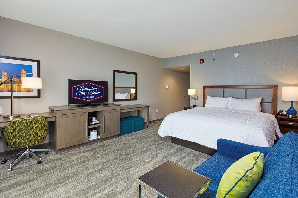 Room, 1 King Bed with Sofa bed, Refrigerator