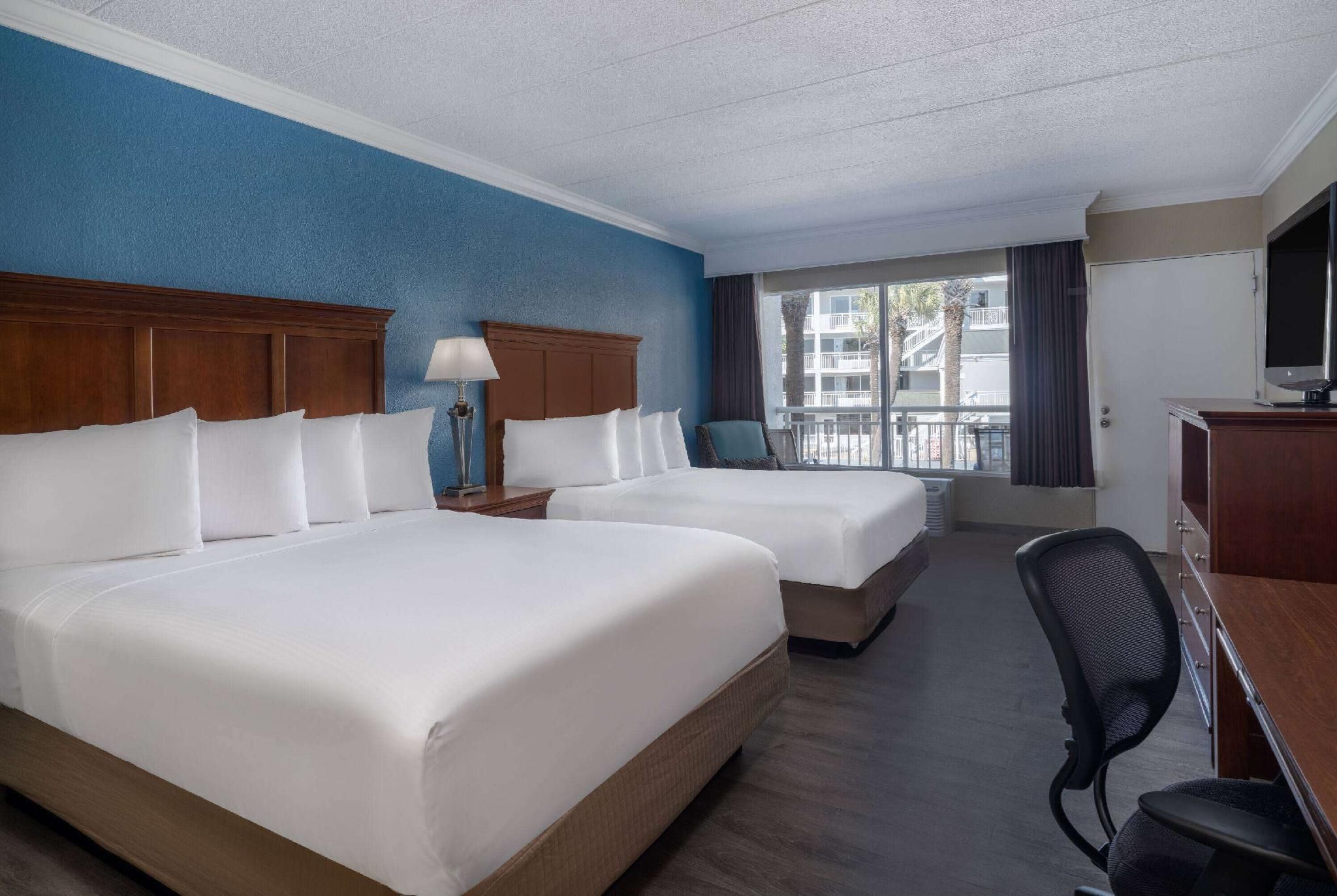 2 Queen Beds, No Elevator, Staircase Only, Non-Smoking