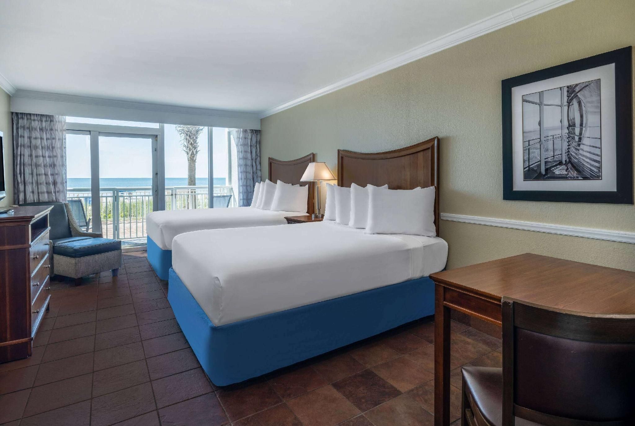 2 Queen Beds, Mobility Accessible Room, Roll-In Shower, Non-Smoking