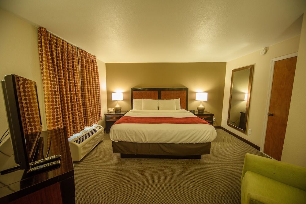 Standard Room, 1 King Bed