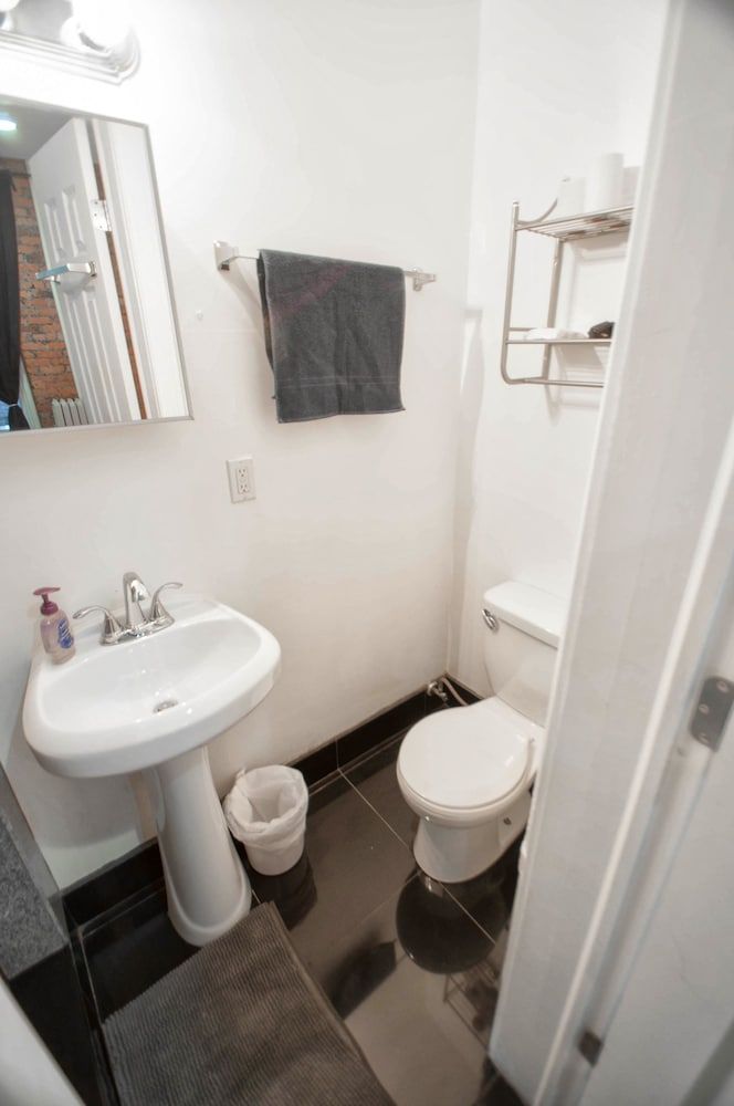 Hello Apartments NYC Chic Executive Studio 9