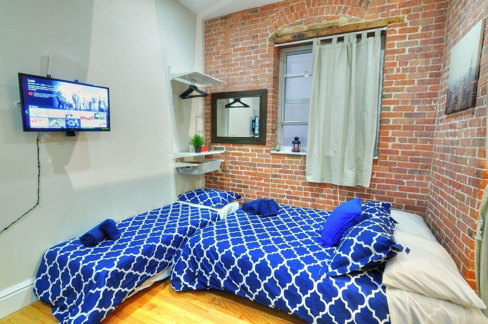 Hello Apartments NYC The Cozy Studio 2