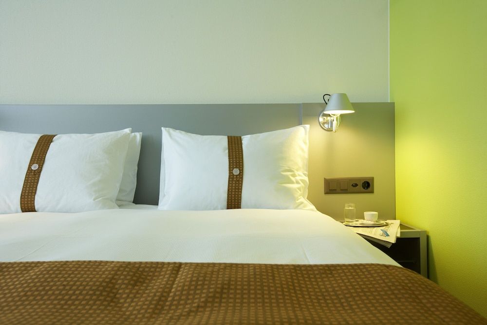 Holiday Inn Zurich - Messe by IHG Standard Room
