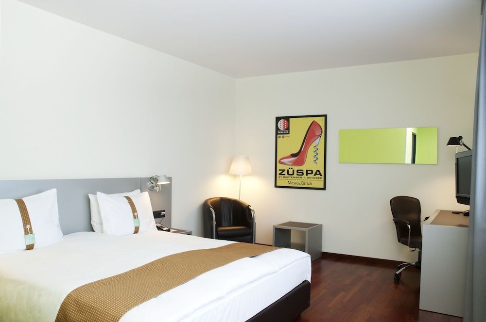 Premium Room, 1 King Bed, Corner
