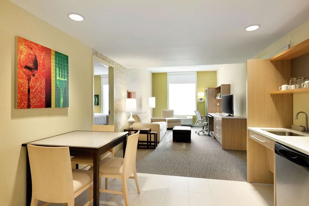 Suite, 2 Double Beds, Accessible, Bathtub (Mobility & Hearing)