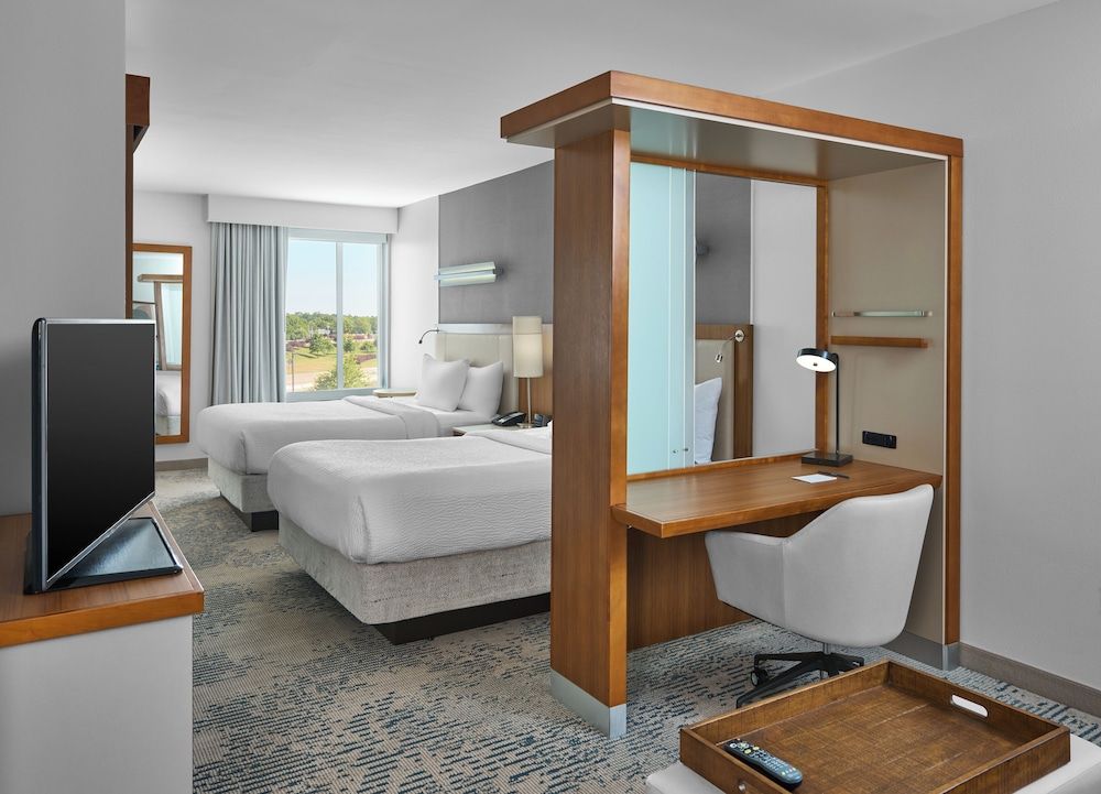 Studio, Multiple Beds, Non Smoking (Mobility/Hearing Accessible, Tub)